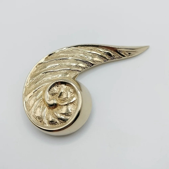 Bobley Gold Tone Swirle Leaf Design Brooch Pin 3.5" - Picture 1 of 5